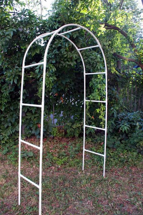 Какие материалы можно использовать для изготовления садовой арки. Материал для арок
