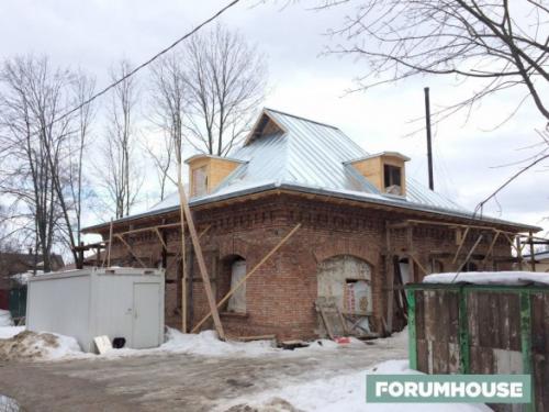 Дом из забутовочного кирпича. Однослойные кирпичные стены