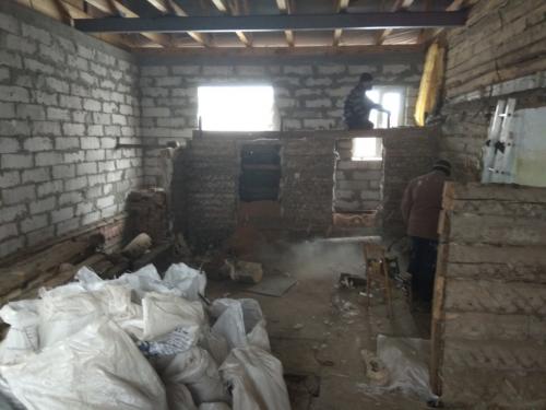 Погреб в частном доме своими руками. Погреб из кирпича в частном доме своими руками в построенном уже доме