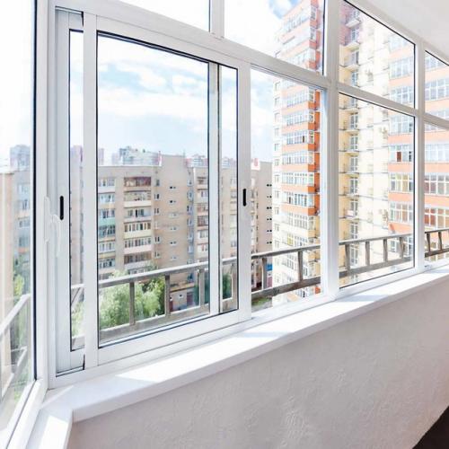 Как определить, нужно ли устанавливать зимнее остекление лоджии или балкона