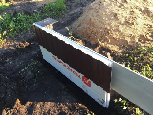 Какой материал наиболее дешевый Для постройки цокольного этажа. Как построить самый дешевый утепленный цоколь?