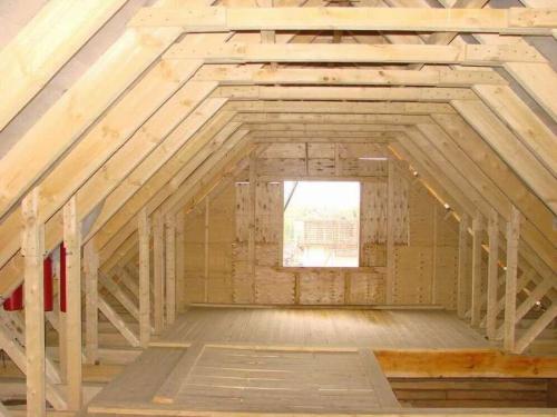 Как правильно установить стропила для мансардной ломаной крыши