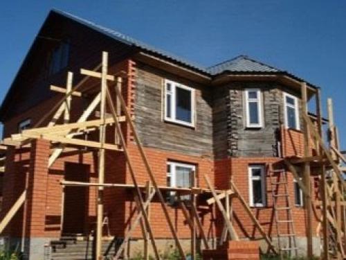 Красивые дома из кирпича. Строительство дома из керамического кирпича красного цвета 17 Красивые дома из кирпича. Строительство дома из керамического кирпича красного цвета 17