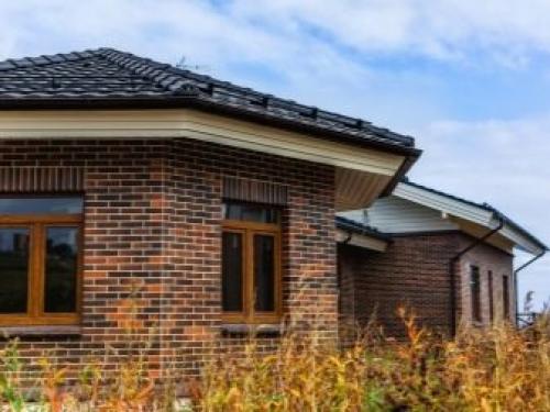 Дом из красного керамического кирпича. Виды кирпича 08