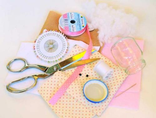 Поделки из ткани без шитья. Поделки из ткани — ТОП-170 фото с простыми схемами по созданию поделок своими руками + варианты дизайна тканевых самоделок