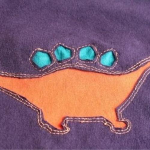 Как сделать поделки из ткани на новый год. Мягкие новогодние игрушки из ткани своими руками 25 Как сделать поделки из ткани на новый год. Мягкие новогодние игрушки из ткани своими руками 25