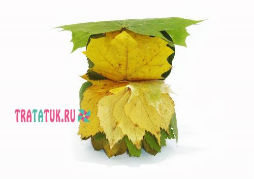 Сова из бутылки и листьев. Сова из листьев: яркая объемная поделка своими руками