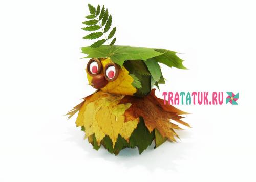 Сова из бутылки и листьев. Сова из листьев: яркая объемная поделка своими руками