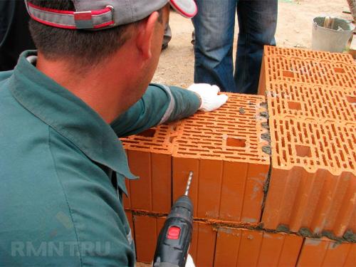 Как построить дом из керамических блоков. Применяйте осторожно: как избежать строительных дефектов 01 Как построить дом из керамических блоков. Применяйте осторожно: как избежать строительных дефектов 01