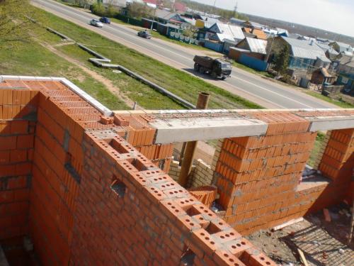 Строительство дома из керамических блоков. Преимущества керамических блоков