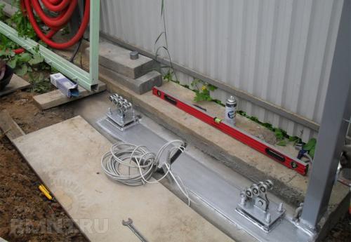 Фундамент под откатные ворота длино. Ша. Подготовка бетонного основания 07 Фундамент под откатные ворота длино. Ша. Подготовка бетонного основания 07