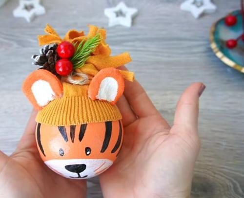 Ёлочные игрушки своими руками. Как сделать новогодние игрушки на елку 2022: 100 идей 32 Ёлочные игрушки своими руками. Как сделать новогодние игрушки на елку 2022: 100 идей 32