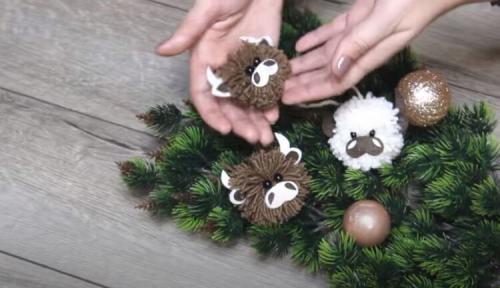 Ёлочные игрушки своими руками. Как сделать новогодние игрушки на елку 2022: 100 идей 33 Ёлочные игрушки своими руками. Как сделать новогодние игрушки на елку 2022: 100 идей 33