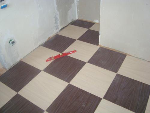 Как облицевать стены в ванной комнате плиткой. Способы укладки плитки в ванной комнате