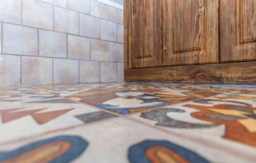 Плитка на стену ванной. Плитка в ванную на стены: советы по выбору, методы применения и лучшие идеи использования (135 фото) 14