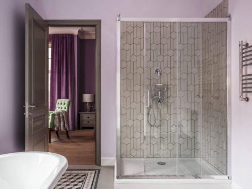 30 вариантов укладки плитки в ванной. Раскладка плитки в ванной: красивые варианты, стильные идеи укладки и правила выбора материалов (100 фото и видео)