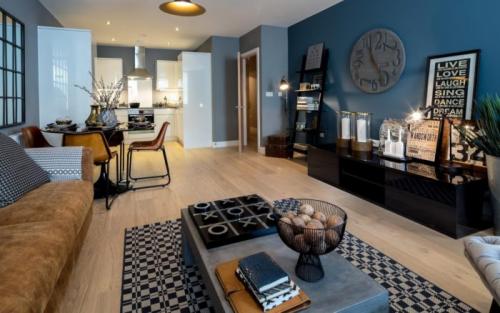 Расцветки обоев для зала. Виды обоев в зал