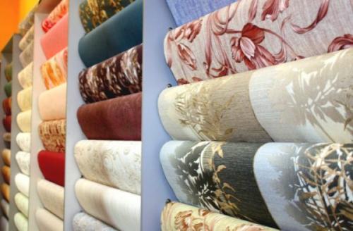 Какие обои сейчас в моде для зала. Модные обои в гостиную 2023