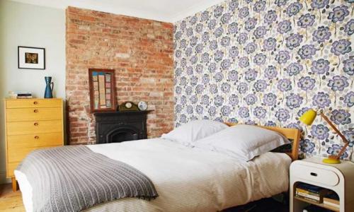 Комбинированные обои в спальню. Варианты комбинирования