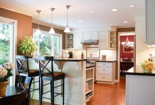 Стол со стульями для кухни. Какие бывают стулья