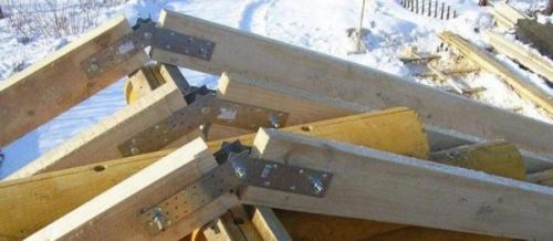 Четырехскатная крыша своими руками. Самостоятельное строительство вальмовой крыши: подробная инструкция