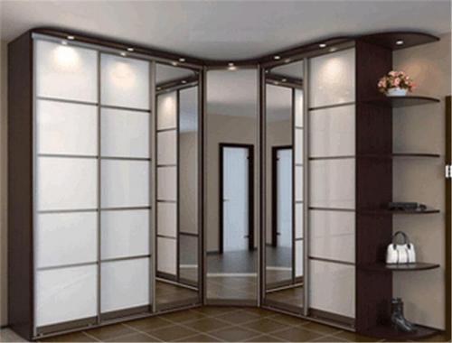 Угловые шкафы-купе в гостиную. Разновидности