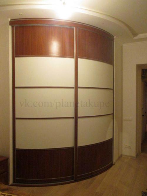 Угловой шкаф в гостиную. 40 идей углового шкафа-купе в гостиную 04 Угловой шкаф в гостиную. 40 идей углового шкафа-купе в гостиную 04