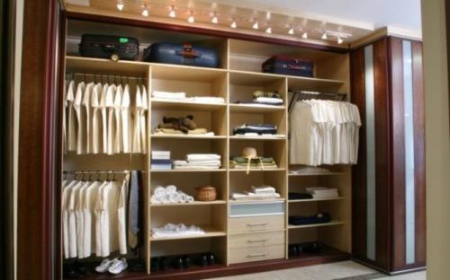 Внутреннее наполнение шкафа. Планировка и основные элементы