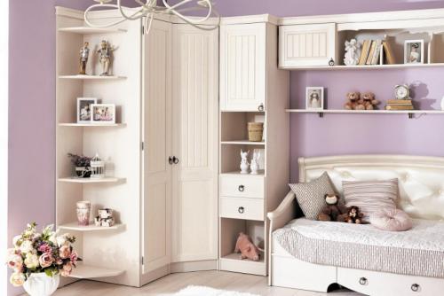 Угловой шкаф в спальню. Функции углового шкафа в спальне