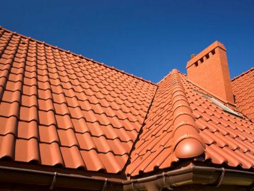 Крыша из металлочерепицы пошаговая инструкция. Крыша из металлочерепицы: устройство кровли, фото, монтаж, технология конструкции + схема установки своими руками