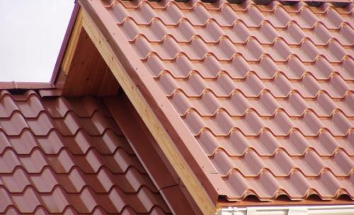 Крыша из металлочерепицы пошаговая инструкция. Крыша из металлочерепицы: устройство кровли, фото, монтаж, технология конструкции + схема установки своими руками