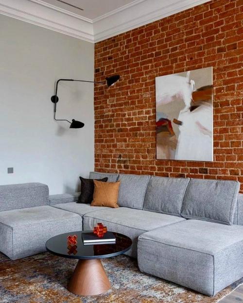 Кухня - гостиная с акцентом на дерево и свет. 01