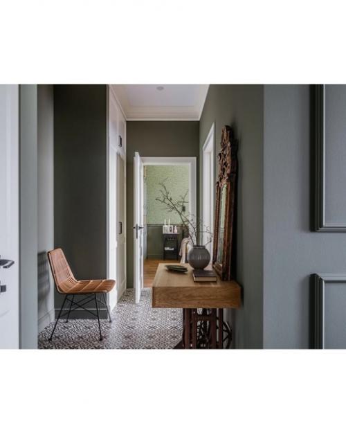 Зеленые оттенки в интерьере, они выглядят очень стильно и умиротворенно.