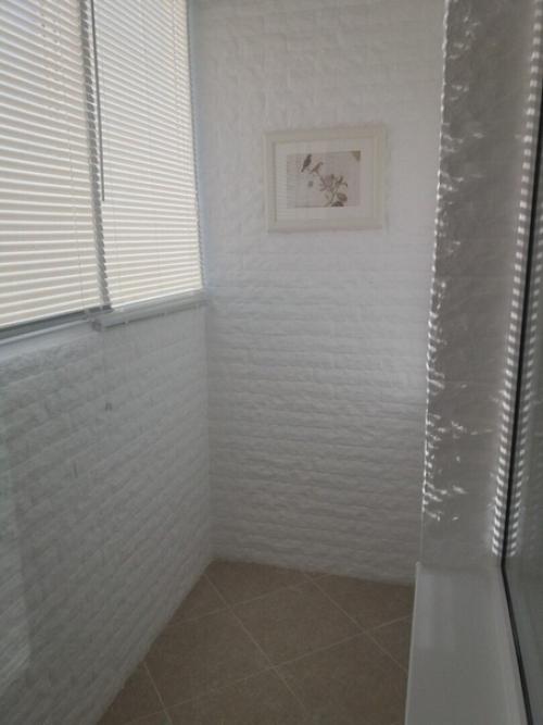 Сделали простой ремонт, чтоб сдавать квартиру в аренду. 09