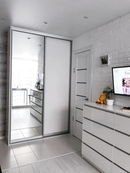 Небольшая квартира - студия.