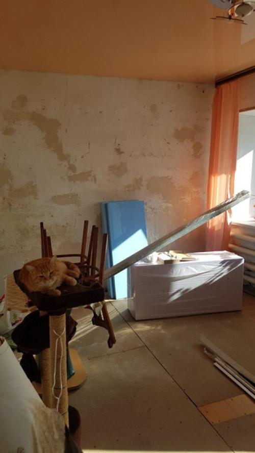 Из одной большой комнаты 18 кв. 01