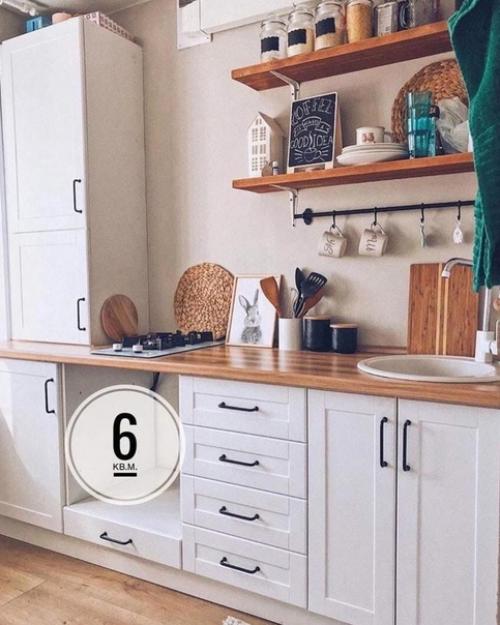 Небольшая кухня. В светлых тонах. 07