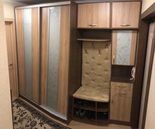 Обновили прихожую!  Строго не судите, мы не профессионалы.