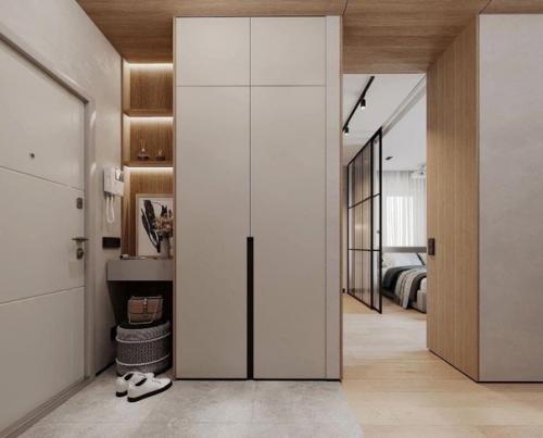 В этой квартире. 01