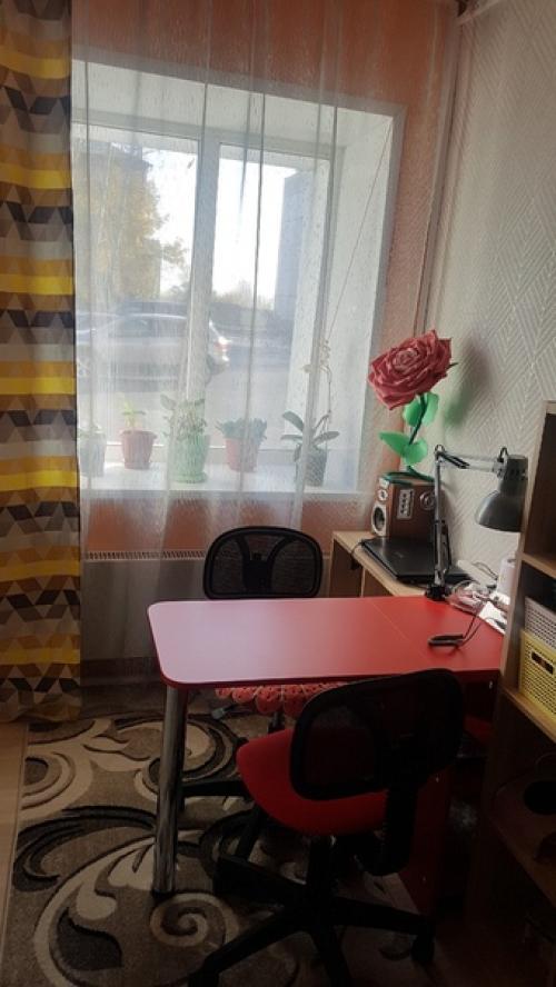 Из одной большой комнаты 18 кв. 09