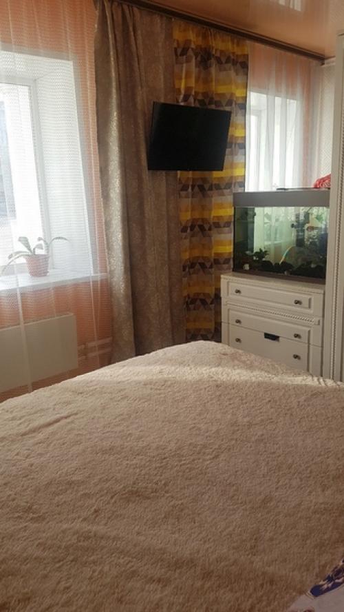 Из одной большой комнаты 18 кв. 07