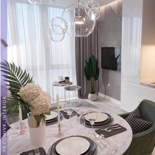 Удачное расположение зеркала! 01