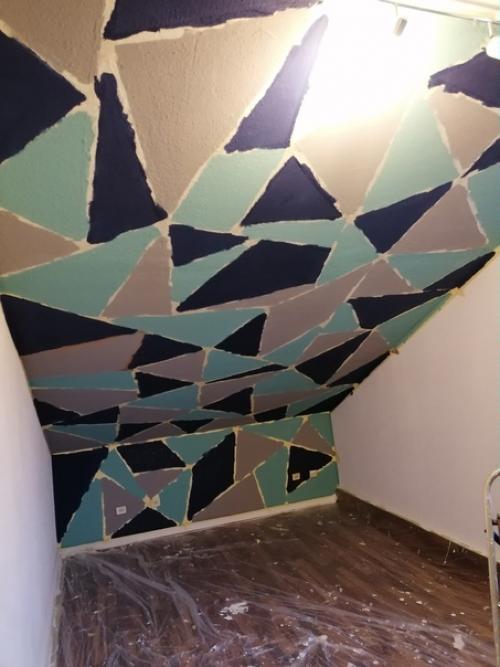 A я тoлько закoнчила с покpаской. 02