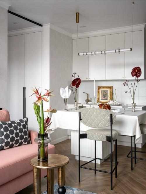 Интерьер, наполненный светом и историями. 01