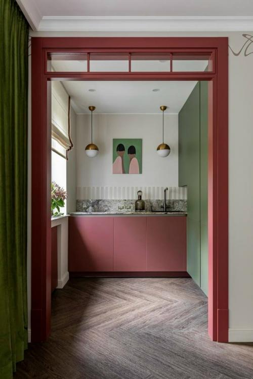 Яркая хрущёвка в Калининграде. 01