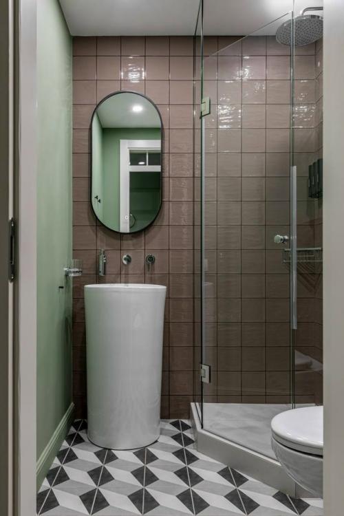 Яркая хрущёвка в Калининграде. 09