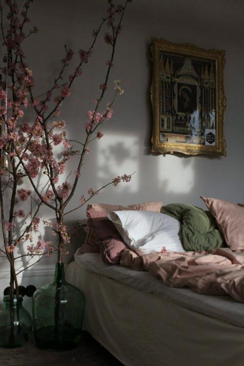 Нежно-розовое вдохновение.  Интерьер в мягкой, романтичной палитре создаёт ощущение лёгкости и уюта. 05