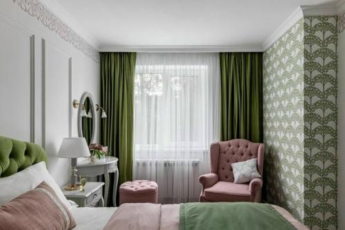 Нежно-розовое вдохновение.

Интерьер в мягкой, романтичной палитре создаёт ощущение лёгкости и уюта.  