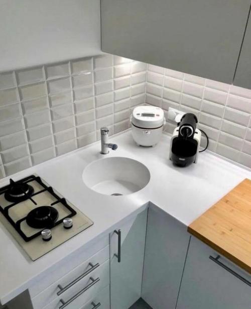 Такая малышка, всего 5, 5 м 2. 02