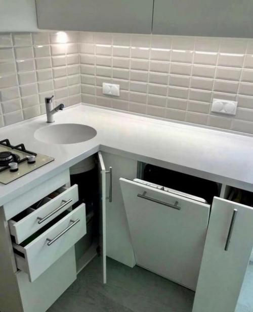 Такая малышка, всего 5, 5 м 2. 01